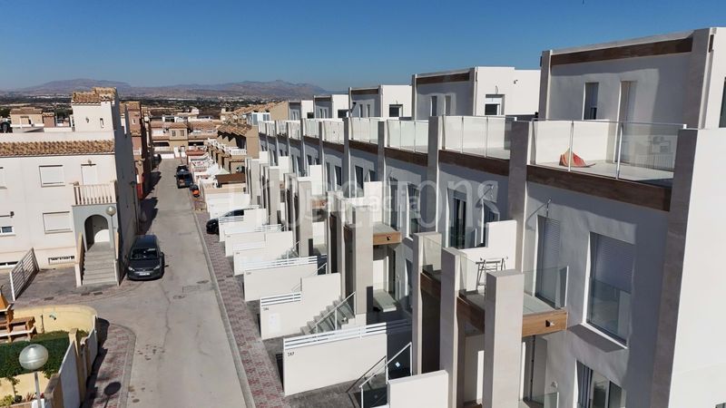 Foto f9015a52-f0e3-4f14-a234-0ac38ddfdbaa. Casa a Monte y Mar Santa Pola
