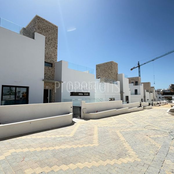 Foto 29da0c3c-3eb8-4d94-8494-c5aef7f873b1. Casa en Alcosser