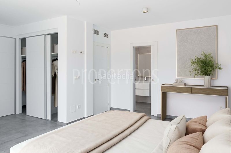 Foto bed2f2dd-ac52-4a15-b315-2df4d3c4478c. Casa a Monte y Mar Santa Pola