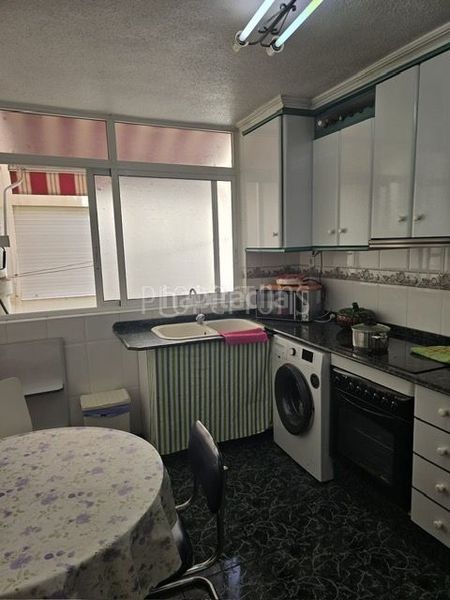 Foto 179126a5-e0e9-4ddd-994c-9a7d331c77ac. Piso en Barrio del Centro Alicante