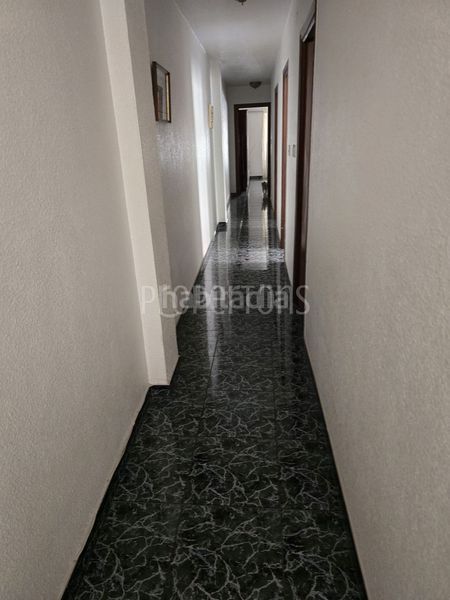 Foto e5d4dcf9-3a5d-4fb4-bb67-c1ec839f4878. Piso en Barrio del Centro Alicante