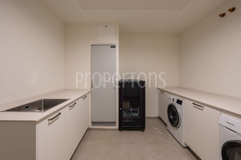 Foto fe7c5ca5-4120-4709-8e07-b007cfef5108. Casa a Los Naranjos Marbella