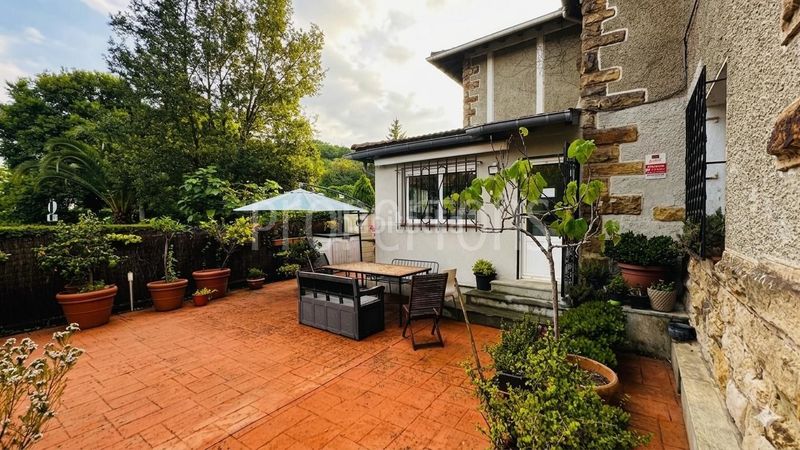 Foto aa5ebd1f-8f27-46da-80fd-ad77358cca0e. Chalet en Galdakao