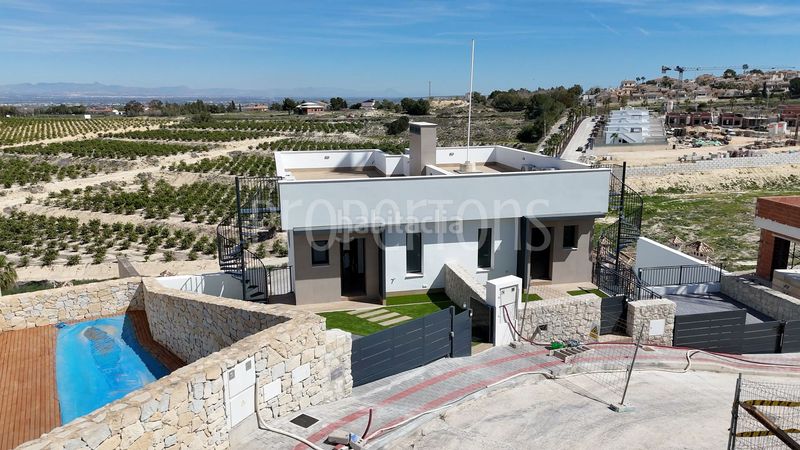 Foto 4113239c-adc0-43f0-a29e-e97aa5d24496. Casa en Algorfa