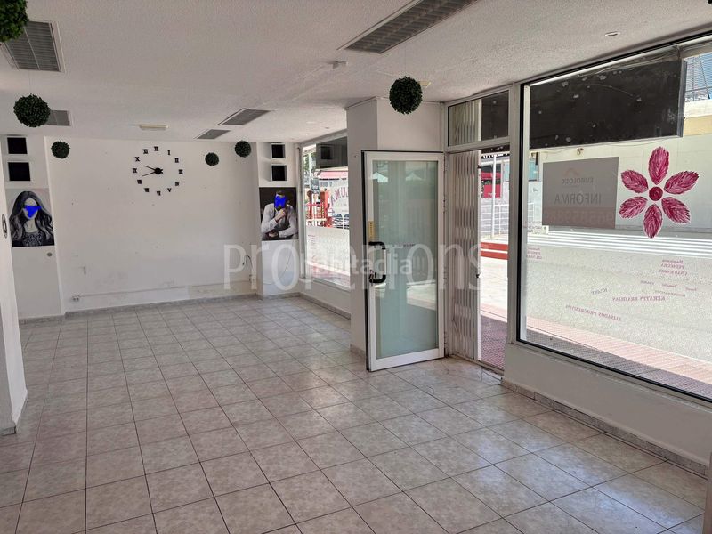 Foto 5a6463a1-33f4-4dc6-9bf1-c65e28613e63. Local comercial en Playa Levante Benidorm