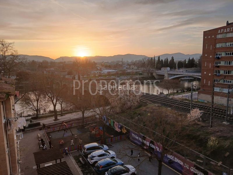 Foto 43b849d8-f4c6-4aa2-afa8-55ed7d773d90. Appartamento in Centro Miranda de Ebro
