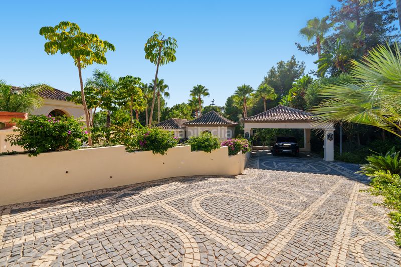 Foto b9e1fb00-e567-4b24-b5af-3e2335d4f74d. Chalet 712m<sup>2</sup> el bosque en El Rosario - Ricmar Marbella
