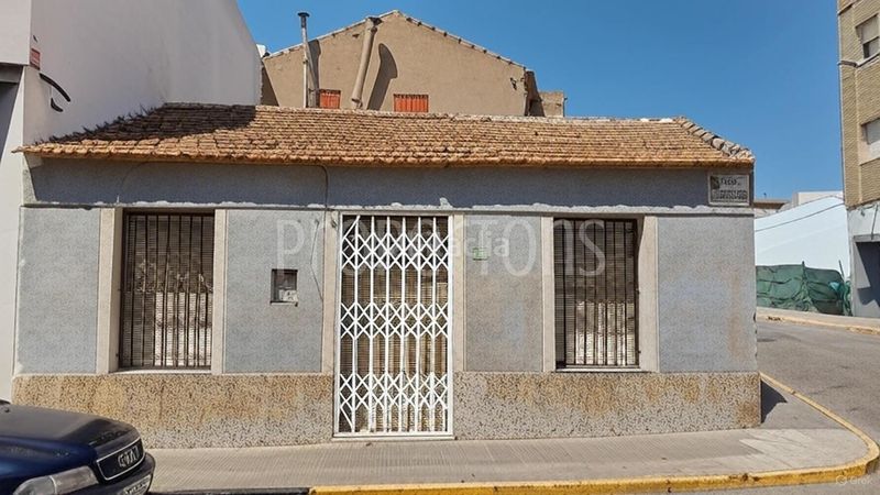 Foto a7dc6666-cad0-429a-88aa-4832958b868d. Casa adossada a Montesinos (Los)