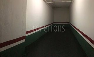 Parking voiture  N/a
