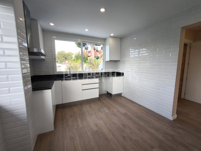 Foto df855e6c-8e00-4a05-88cc-7fdb43a00f9b. Casa a La Nucia Pueblo Nucia (la)
