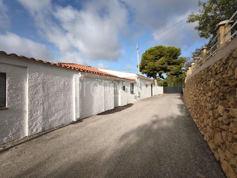 Foto e4dc3ea8-0ae3-49e0-a6ba-ee650e5c885f. Casa a La Nucia Pueblo Nucia (la)