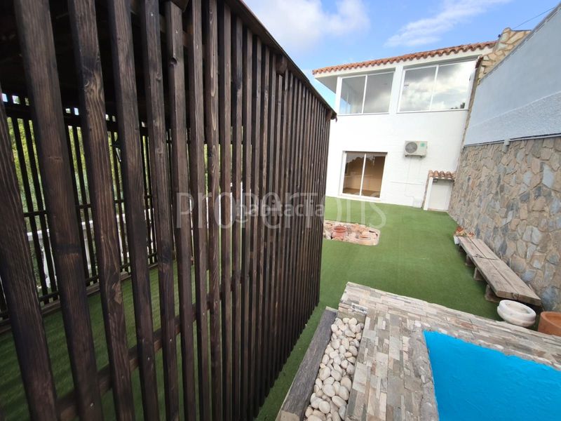 Foto fa6d97c9-fe80-49dc-99e2-f25b1fac310d. Casa a La Nucia Pueblo Nucia (la)