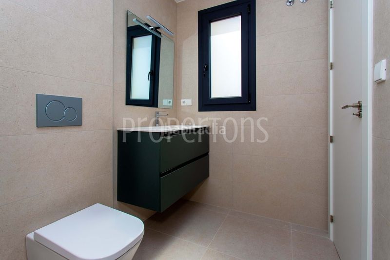 Foto 7a897fb9-3611-451e-89df-cae7cf672e60. Casa adossada a Monforte del Cid