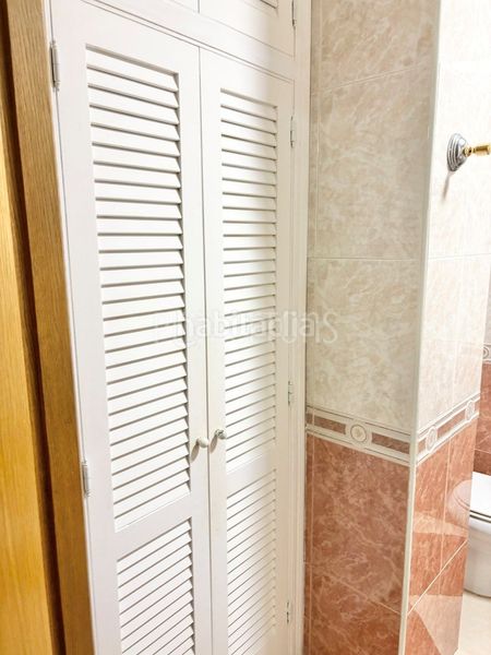Foto 4b9415d5-ed55-4907-887e-c56857c3ecf6. Casa adossada a Novelda