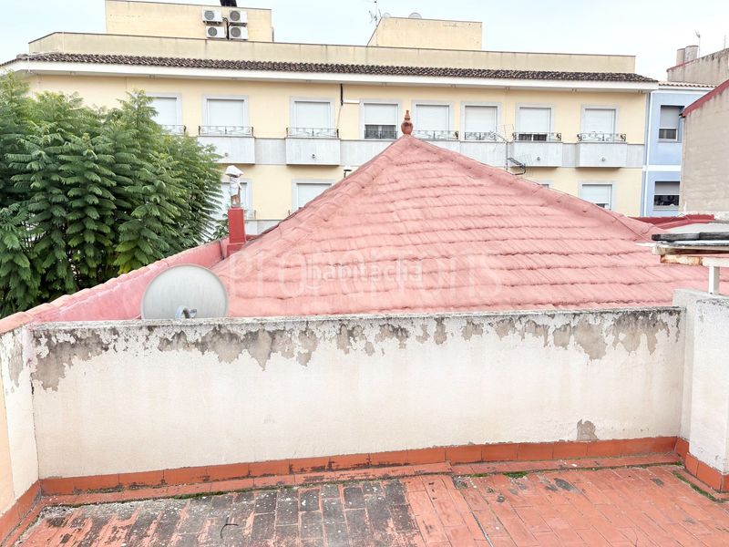 Foto 4e4921f0-a812-41eb-95a6-f36d336dca61. Casa adossada a Novelda