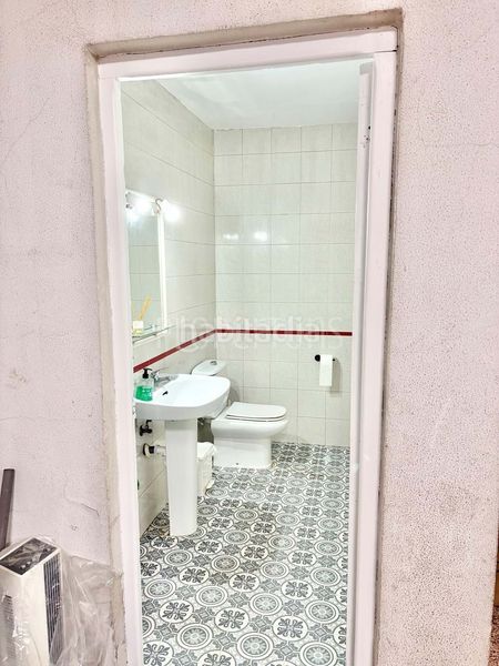 Foto 8aba2c15-b1ae-4081-8e3e-2d5485d9dc7a. Casa adossada a Novelda