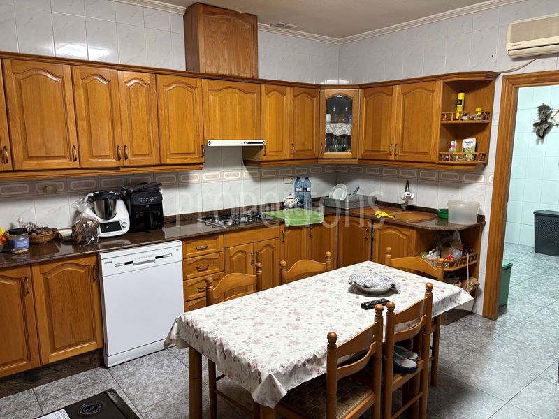 Foto 8d7be792-9061-4308-b705-26b94e4b59b6. Casa adossada a Novelda