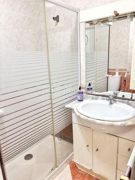 Foto a1822e19-80a7-4f25-98b1-b0367e27527f. Casa adossada a Novelda