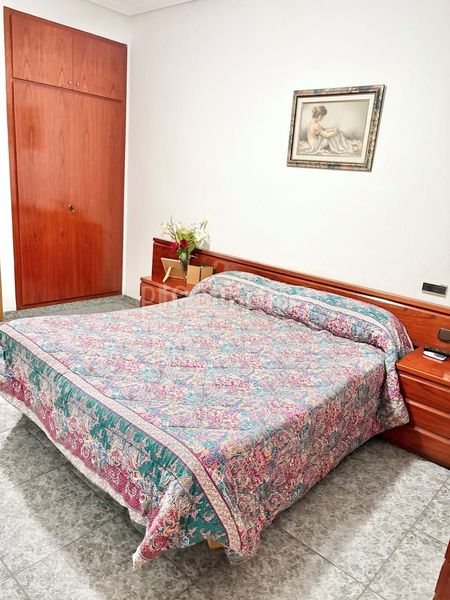 Foto f3aa26d8-01d5-48bf-bb96-749c1272f819. Casa adossada a Novelda