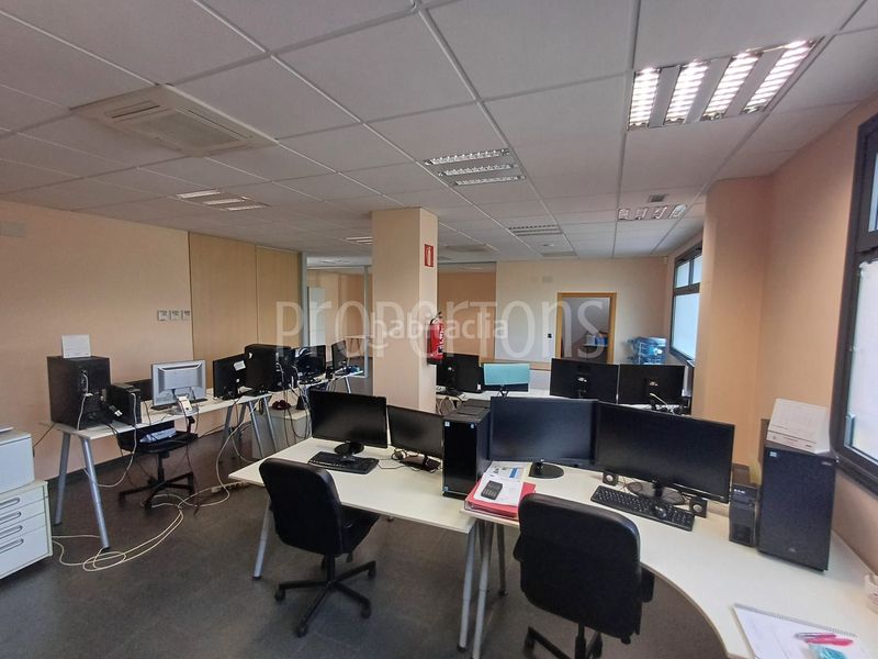 Foto 7c6a09c2-1e64-4250-9b1c-b35fa34fb6c9. Local comercial a Zamudio