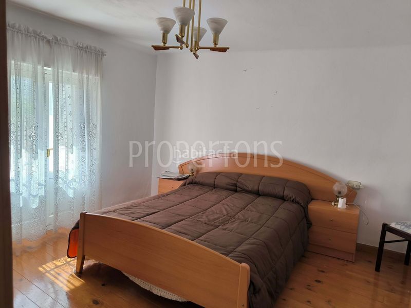 Foto df3858ca-e6e0-438d-b142-8ce874403fe1. Casa adosada en Valdegovía
