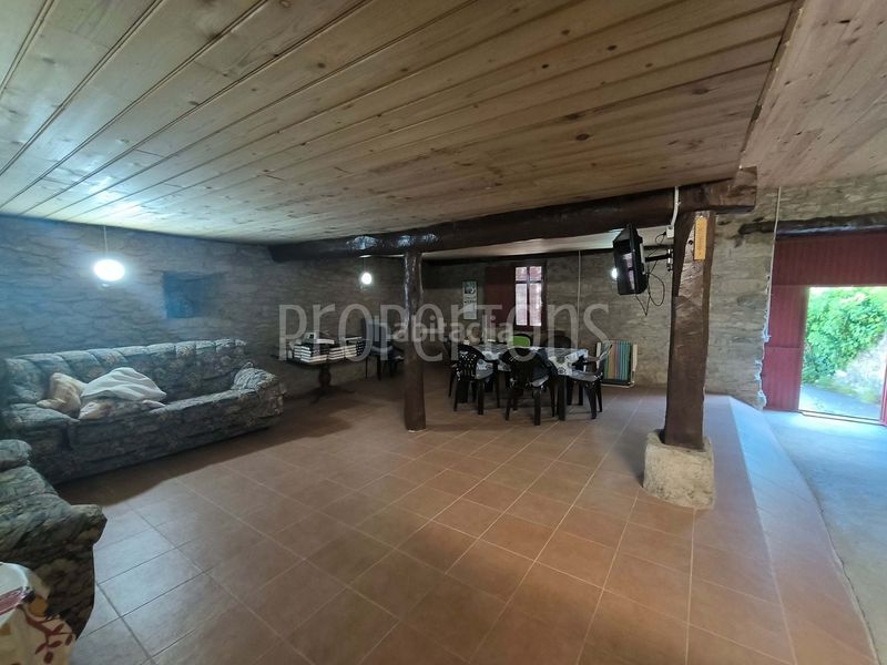 Foto f3b936ad-dd3b-4cf6-a443-2d64776a4e41. Casa adosada en Valdegovía