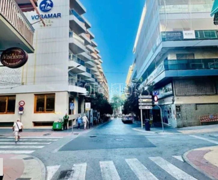Foto 916e949c-b0c1-42b8-b1eb-d06003315cbd. Local comercial a Centro Urbano Benidorm