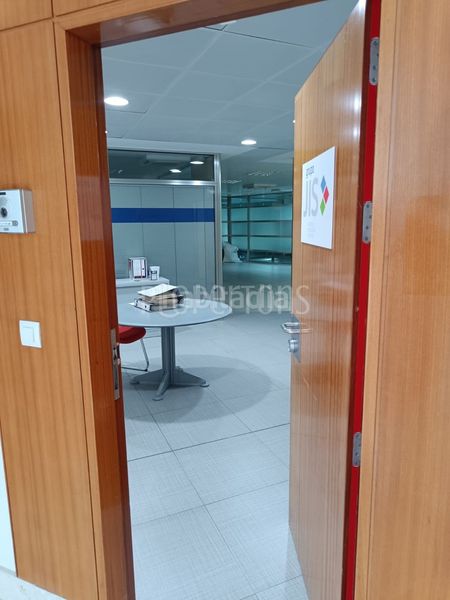 Foto 1be79d42-c2c1-484c-a5e6-9c5583c403b6. Büro in Derio