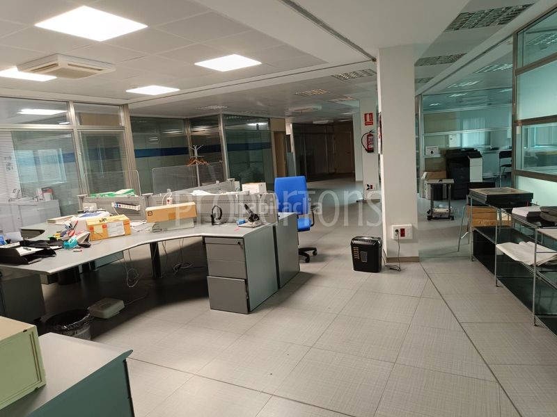Foto 5426f6be-f19f-4663-ba00-d3587180591c. Büro in Derio