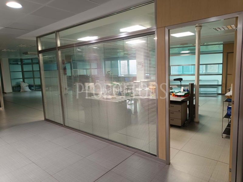 Foto 64f53e0c-d20b-410d-b98b-3ff41f7e4d11. Büro in Derio