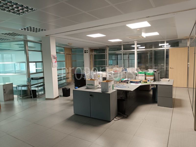 Foto 6bc1f75c-665b-42eb-8b28-7b6594f985dd. Büro in Derio
