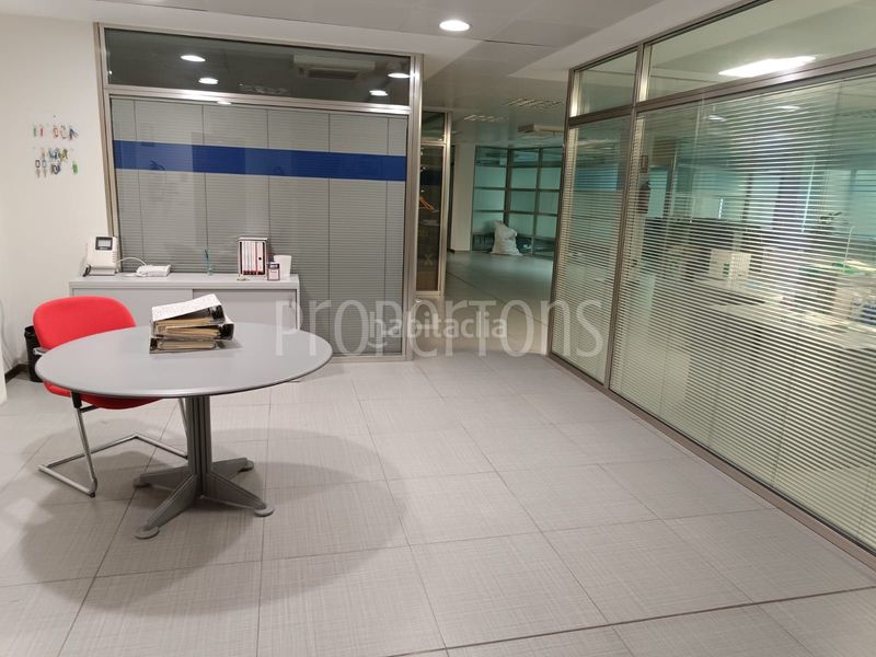 Foto 7565c39d-49e3-402b-9882-6683493941b8. Büro in Derio