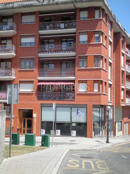 Foto 68c64140-1994-4ed2-b639-21ca5523a062. Local comercial a Valle de Trápaga - Trapagaran