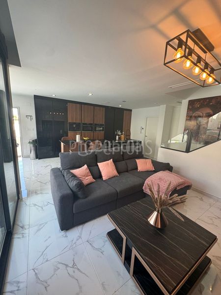 Foto 94860173-464b-4d71-8589-872f8be32e6c. Casa a Montesinos (Los)