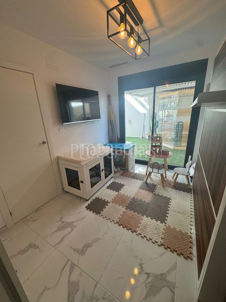 Foto b63b4b3e-35a2-4099-8855-724527577513. Casa a Montesinos (Los)