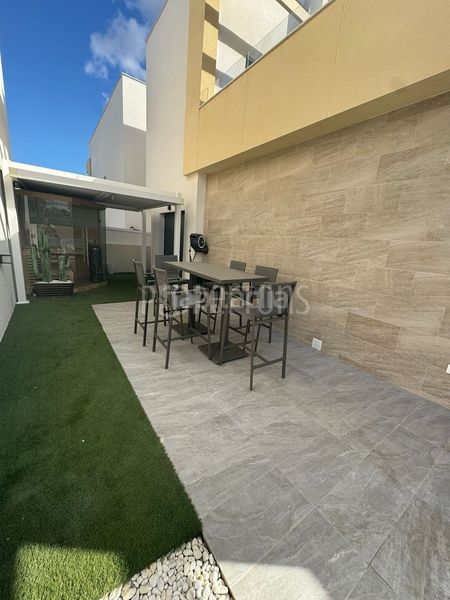 Foto de07e679-8453-4d6e-88f1-1af3b14904f9. Casa a Montesinos (Los)
