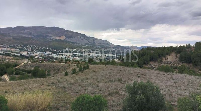 Foto 38c33d56-07fa-499a-96d6-9f28ce489cf1. Terreny residencial a Centre-Zona Alta Alcoi