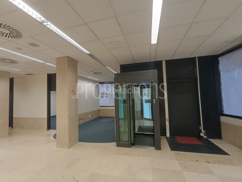 Foto 57491b60-0f6e-4ed4-ba61-3fa0b3b39004. Local comercial a Iralabarri Bilbao