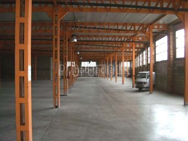 Foto 1388b156-7daa-494c-896a-4acde79ffd72. Nau industrial a Biar