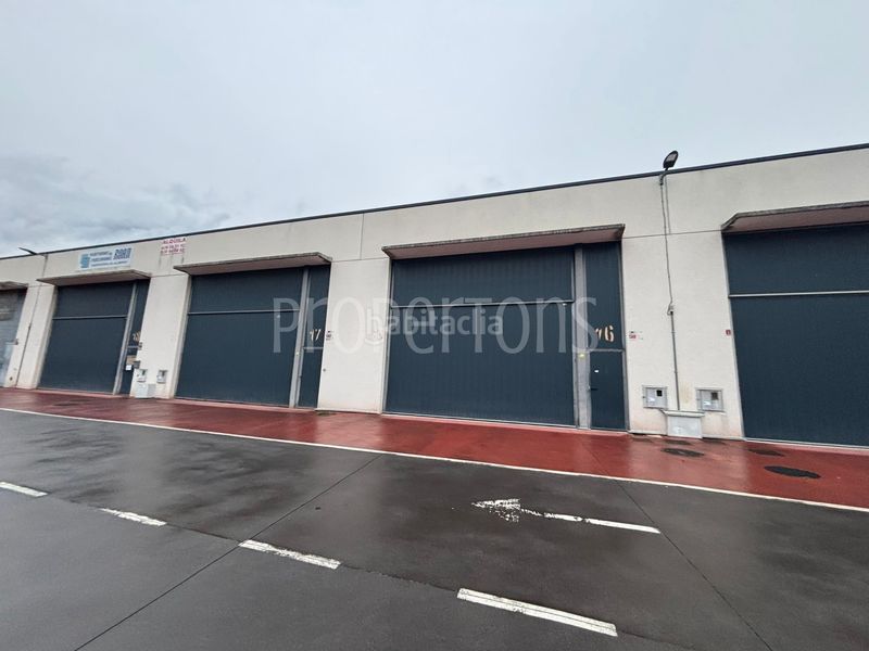 Foto d0652f41-b683-4411-a46a-f013115f04db. Lloguer nau industrial a Amurrio