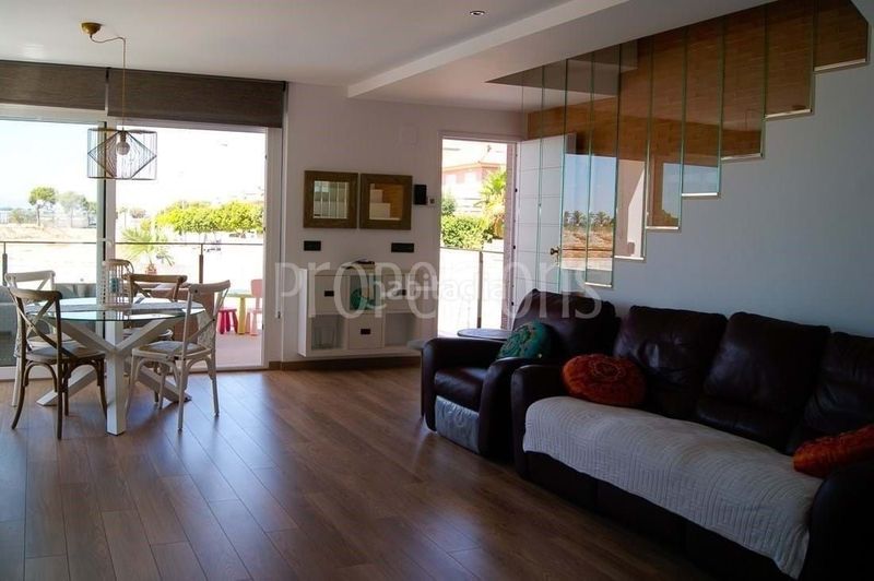 Foto 884cb5e9-74ba-4be9-a2fe-b4ce5df332a2. Casa a Monte y Mar Santa Pola