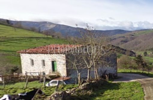 Foto add556df-dc0a-46e0-be7a-8f4c8ed4cdd8. Casa adossada a Carranza