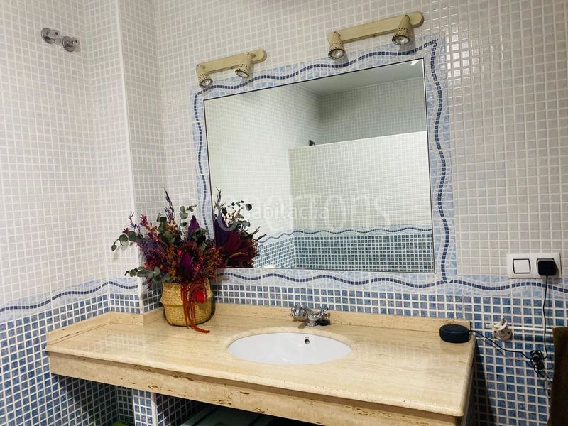 Foto 545c3912-8c94-4dfe-9339-77fe89e27ff0. Casa adossada a Salinas