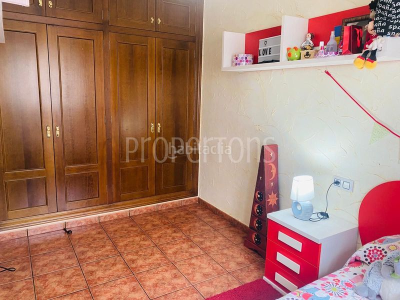Foto f1b57334-1ca6-479d-924a-04ec54af6a29. Casa adossada a Salinas