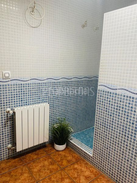 Foto f3346805-793f-4e1d-94d9-fb3cfdb4d893. Casa adossada a Salinas