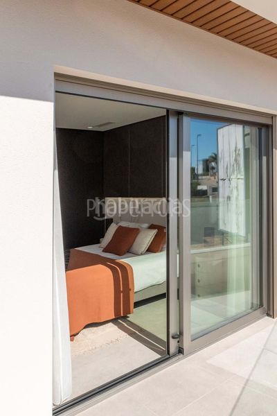 Foto c2a0e0f9-eea1-44b4-b206-b08daa64ee13. Casa a Campoamor Orihuela