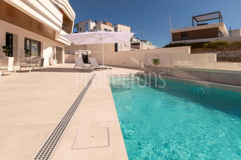 Foto d90296aa-a946-4dfe-93d0-dd73c1bc1672. Casa a Campoamor Orihuela