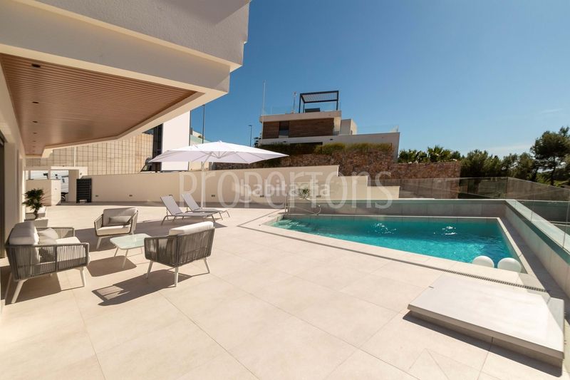Foto 455f5561-b20c-4ce6-9233-397a8c4101ed. Casa a Campoamor Orihuela