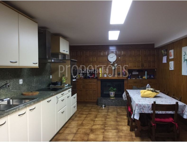 Foto e4f1e9e9-91a6-44b5-81bf-77c504d9d637. Casa adossada a Zona Rural Suroeste Vitoria - Gasteiz