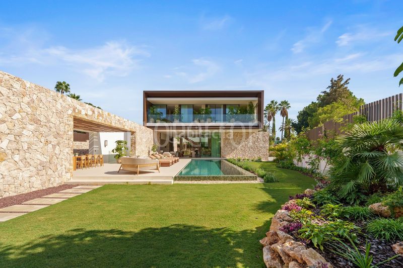 Foto 15cbcf15-ab3c-4c19-8832-941507afd070. Casa a lomas de Marbella club Marbella
